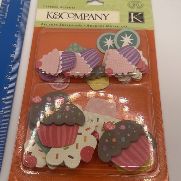 Cupcake Layered Accents - Picture 3 of 8